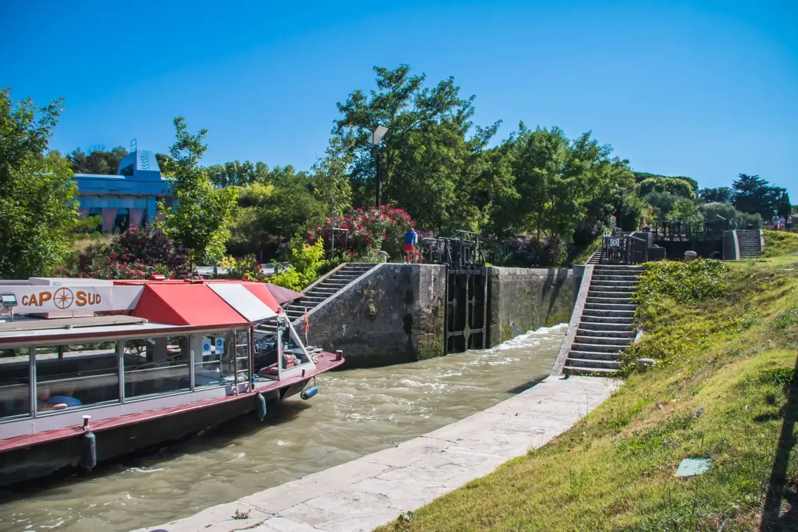 Escalier d'écluses de Fonséranes sur le Canal du Midi