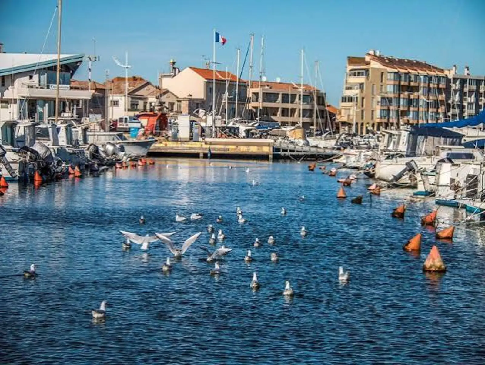 Plage de sable et promenade de Valras-Plage