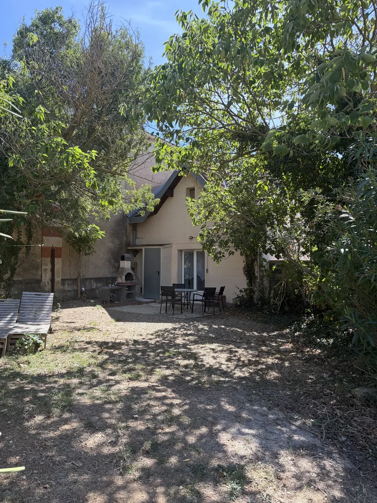 Terrasse extérieure du gîte